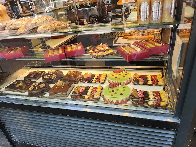 CHARLES TRAITEUR — Pâtisserie casher à Paris