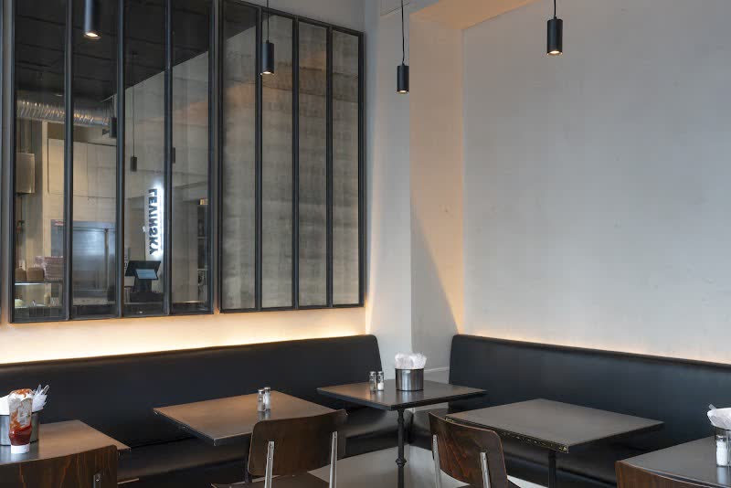 LEVINSKY — Restaurant casher à Paris